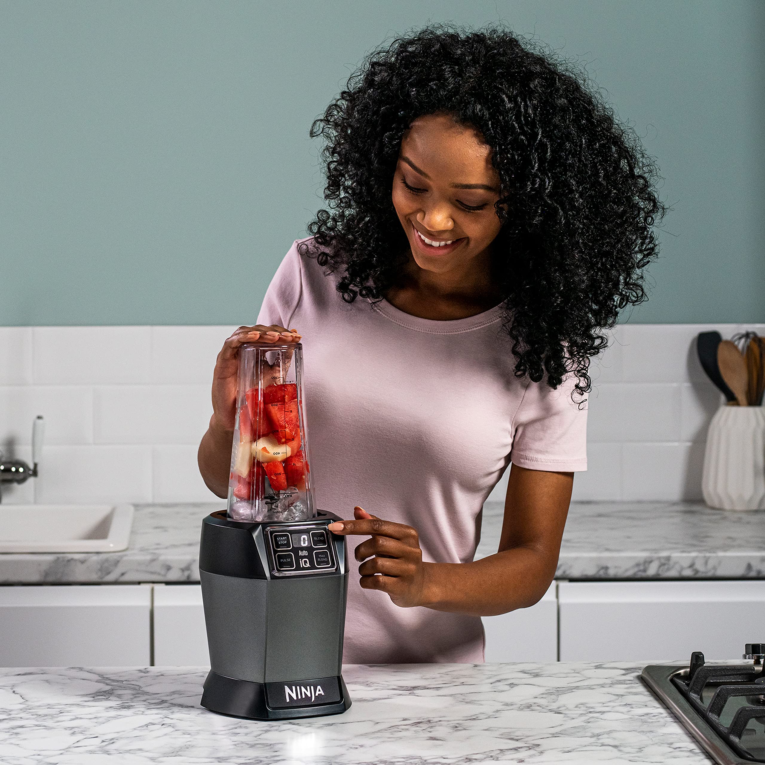 Ninja 2-en-1 Blender avec 3 programmes automatiques, mixeur avec 4 réglages manuels, bol de 2,1 L et tasse de 700 ml, 1200 W, pièces lavables en lave-vaisselle, Auto-iQ, noir BN750EU - Image 17