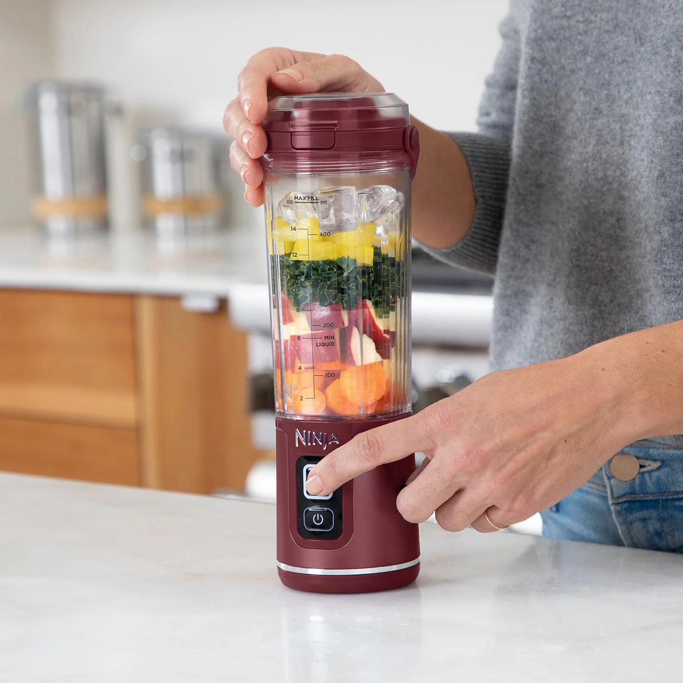 Ninja Blast Blender portable, 530 ml, couvercle résistant aux fuites et bec verseur, mini mixeur sans fil puissant, rechargeable, mixe smoothies, shakes protéinés et glaçons, Noir, BC151EUBK - Image 79