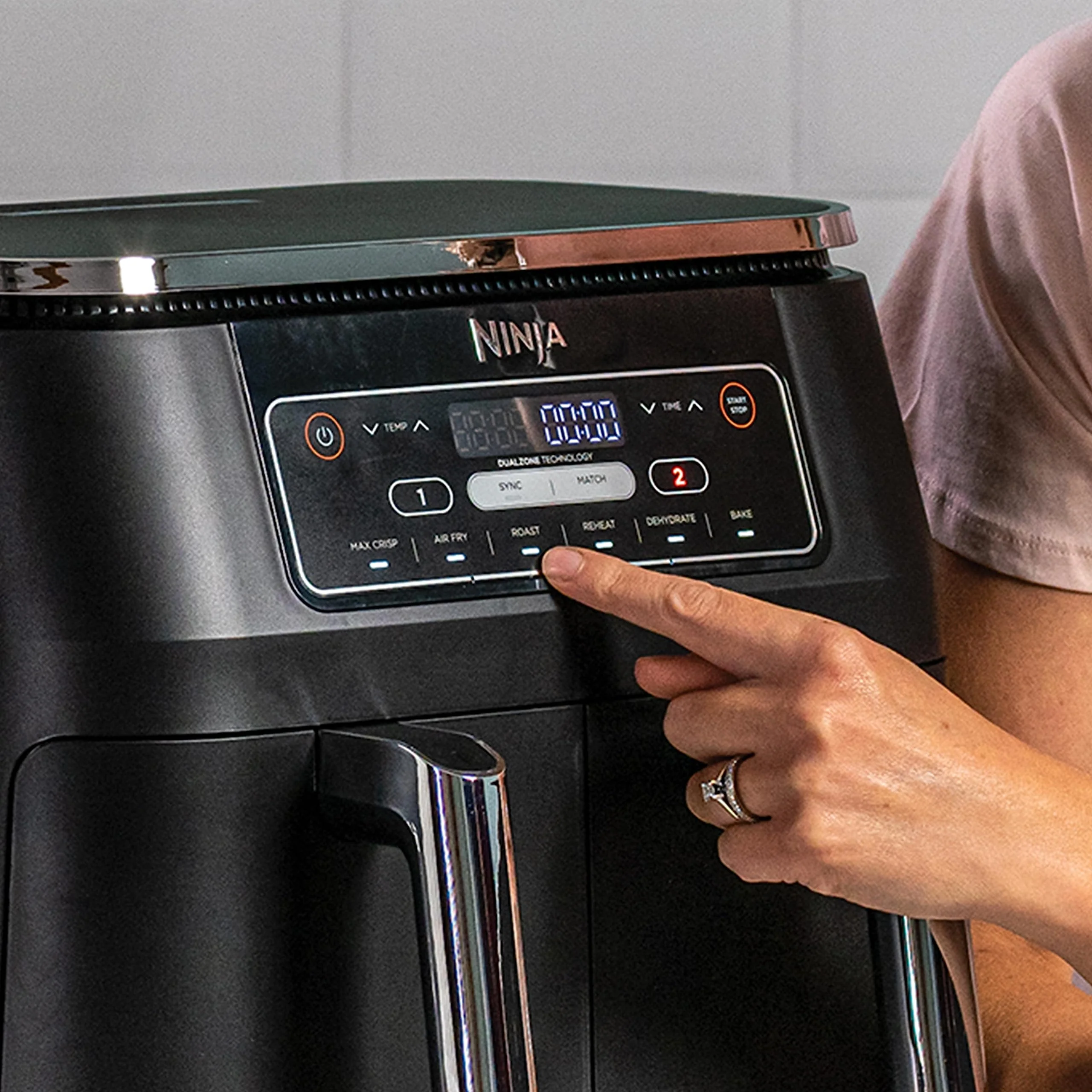 NINJA Foodi FlexDrawer Air Fryer, Dual Zone Avec Séparateur Amovible, Grand Tiroir de 10.4 L, 7-en-1, Double Zone, Sans Huile, Pièces Antiadhésives Compatibles Au Lave-Vaisselle, Noir AF500EU - Image 52