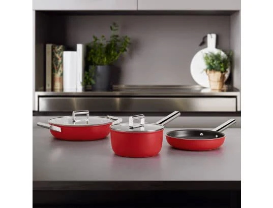 Smeg Casserole 20 cm – 2,7 L, Revêtement Antiadhésif, Tous Feux & Four Jusqu’à 250°C - Image 3