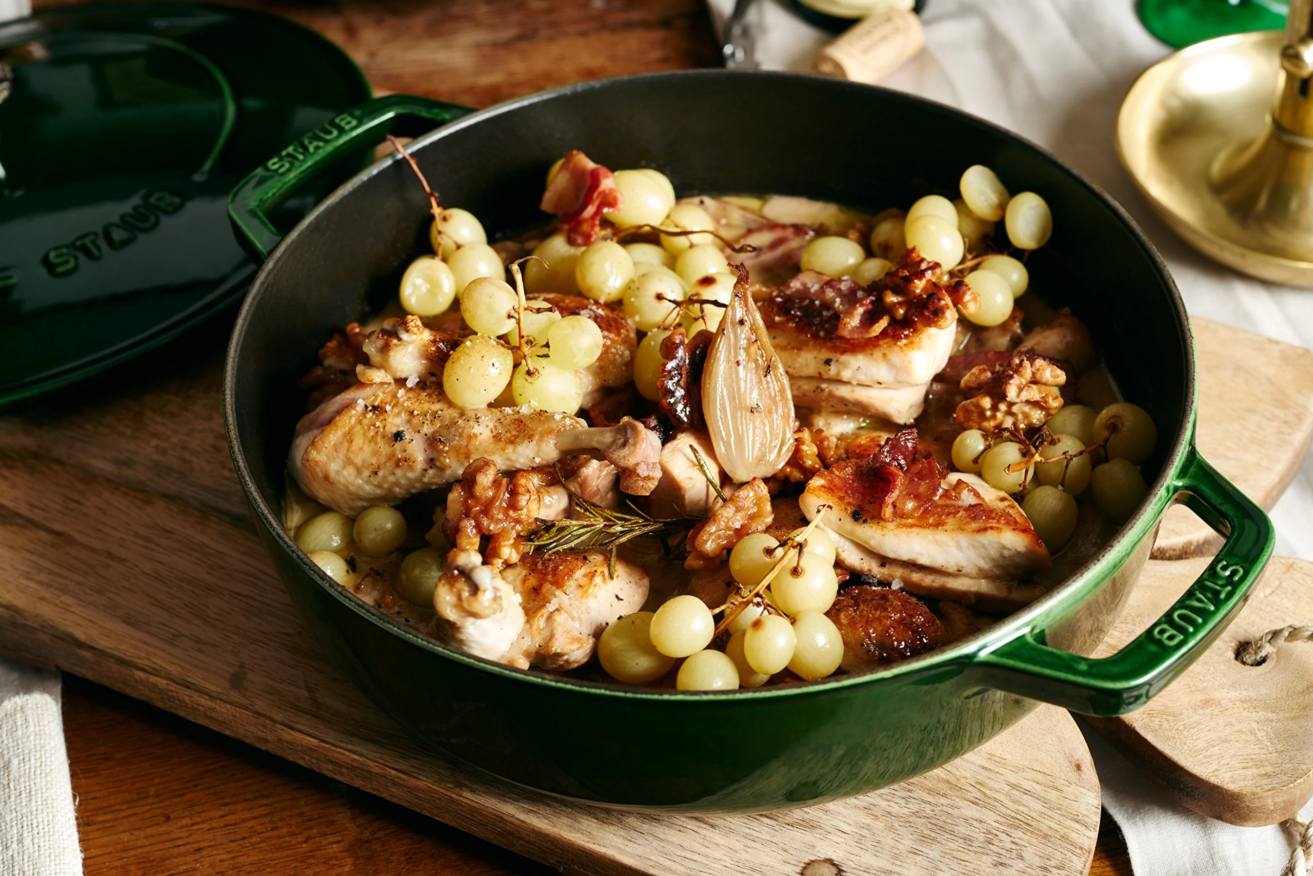 Sauteuse STAUB Chistera 28 cm – Fonte Émaillée « Cerise » 3,7 L - Image 27