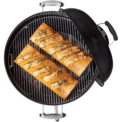 Weber Classic Kettle barbecue au charbon de bois, surface de cuisson Ø 57cm, barbecue avec couvercle et cuve en acier emaillé, thermomètre intégré au couvercle, trépied et roues - Noir (1341504) - Image 13